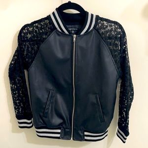 Leather jacket with lace sleeves with stars-USED